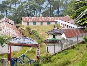 पर्वतका ३१ विद्यालय विद्यार्थीविहीन, रित्ता विद्यालय रुँग्दै शिक्षक   