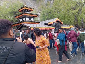 मुक्तिनाथमा दर्शनार्थी खचाखच   