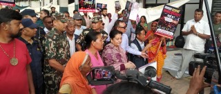 लघुवित्त पीडितसँग पूर्वराष्ट्रपति भण्डारी   
