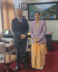 स्वास्थ्यमन्त्री मेहतासँग नेपालका लागि जापानका राजदूत मायदा तोरूको शिष्टाचार भेट