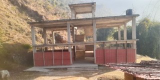 बजेट अभावमा विद्यालय भवन निर्माण अधुरो    