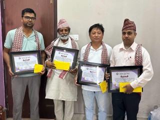 चार  जना पत्रकार पुरस्कृत