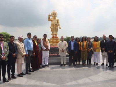 लुम्बिनी भ्रमणमा भारतीय प्रधानन्यायाधीश गवई   