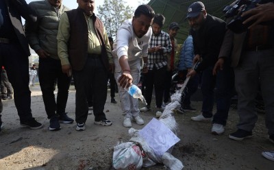 कुलमानलाई हटाएको विरोधमा ऊर्जामन्त्रीको पुतला दहन