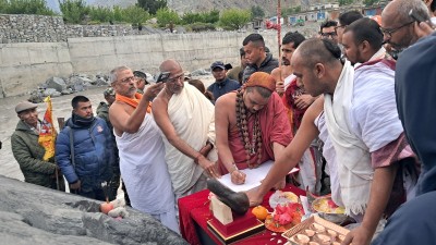 मुस्ताङमा शालिग्राम मूर्ति स्थापना     