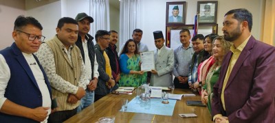 सञ्चारमन्त्री तिमिल्सिना र नेपाल पत्रकार महासङ्घबीच छलफल    