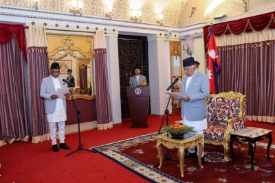 राष्ट्रपतिसमक्ष पद तथा गोपनीयताको शपथ        