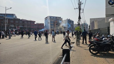 तीनकुनेका प्रदर्शनकारीमाथि गोली प्रहार