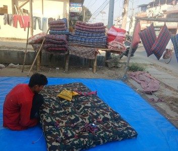 धुनियाको व्यापार धरापमा, माघमा पनि माग घट्यो   