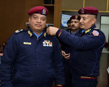 एआईजी ईश्वर कार्कीलाई दर्ज्यानी चिह्न प्रदान   