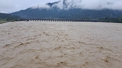 सर्लाहीको मनुसमारा आसपासमा २२३ मिलिमिटर वर्षा, बागमतीको ३५ ढोका खोलियो   