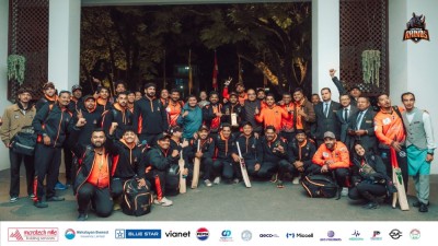 चितवनलाई चिनाउँदै ‘चितवन राइनोज’        