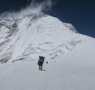 धवलागिरि हिमाल आरोहण गर्न ‘रुट’ तयार   