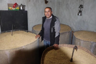 म्याग्दीका ध्रुवले फलाए १२० मुरी धान   