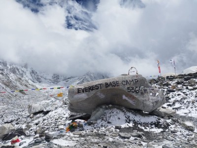हिमाल आरोहणप्रति बढ्दो विदेशीको मोह        