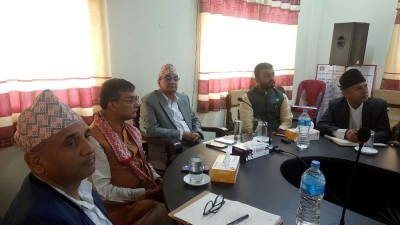 अवैध चोरीपैठारी र निकासी रोक्नका लागि समन्वय गरेर काम गर्नुपर्‍यो : गृहमन्त्री लेखक    