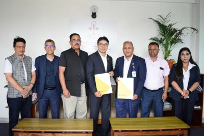 नेपाल आँखा अस्पताल र सिद्धार्थ बैंकबीच सम्झौता