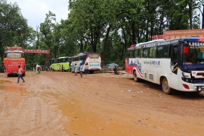 दाउन्ने-दुम्कीवास सडकको वैकल्पिक मार्ग पनि अवरुद्ध     