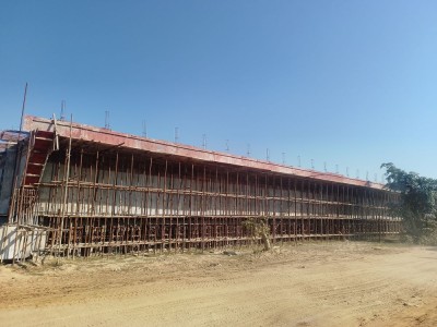 सिधनियाघाटमा तीव्र गतिमा पक्की पुल निर्माण हुँदै        