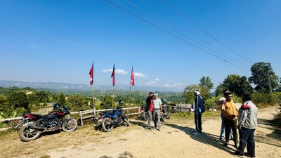 सिरहाको भालटार डाँडामा आन्तरिक पर्यटकको आकर्षण बढ्दो