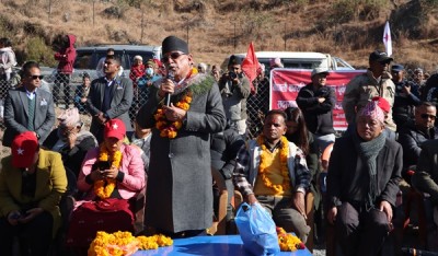 जनयुद्धको आधार इलाकाको विकासमा केन्द्रित हुने संयोजक प्रचण्डको प्रतिबद्धता   