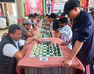 बुद्धिचाल प्रतियोगिता : आठ वर्षका बालकदेखि ६८ वर्षीय नागरिकसम्म भिड्दै   