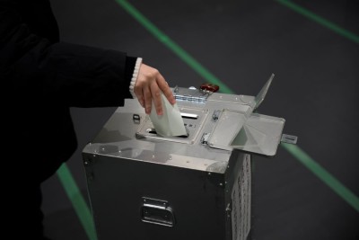 जापानमा ताकाइचीको ठूलो जितको अपेक्षा        