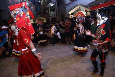 जीवित संग्रहालयको पहिचान बोक्दै मौलिक नाचहरू   