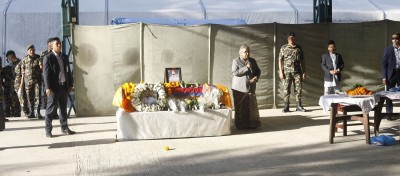 विपिन जोशीको शव नेपाल ल्याइयो, प्रधानमन्त्रीद्वारा श्रद्धाञ्जलि अर्पण   