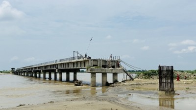 तेह्र वर्षमा पनि बनेन कमला पुल, ठेक्का तोड्ने तयारी