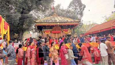 नवरात्रको नवौँ दिनः शक्तिपीठमा भक्तजनको घुइँचो   
