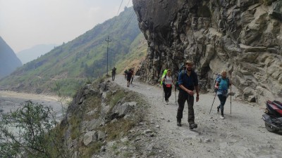 मनाङमा ३७ हजार विदेशी पर्यटकको आगमन    