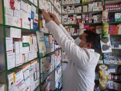 अन्धाधुन्ध एन्टिबायोटिकको प्रयोगले जनस्वास्थ्यमा गम्भीर असर, सचेत हुन विज्ञको सुझाव 