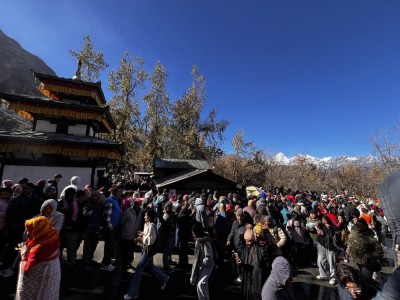 मुस्ताङमा थामिसक्नु छैन पर्यटकको चाप