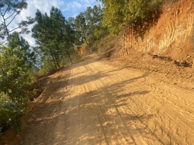 म्याङलुङ-तमोर लुबुघाट सडकखण्ड स्तरोन्नति गरिँदै   