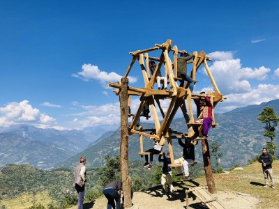 चर्खेपिङ संरक्षण गर्दै गाउँले   