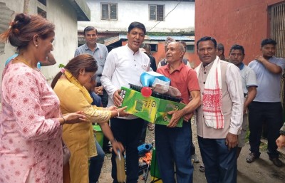 भद्रपुर नगरपालिकाद्वारा करेसाबारी प्रवर्द्धन गर्न किसानलाई सहयोग   