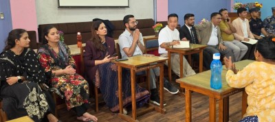 गृहमन्त्रीसहित मन्त्रीहरू होल्डिङ सेन्टरको अवलोकनमा   