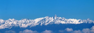 दश वटा हिमाल, सूर्योदय र सूर्यास्त नियाल्न नगरकोटमा पर्यटक आकर्षित      