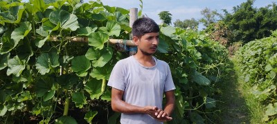 मौसमी सागसब्जी बेचेर मासिक दुई लाख आर्जन   