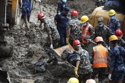 म्याग्दीमा पहिरोले घर पुरिँदा वृद्धको मृत्यु, एक महिलाको सकुशल उद्धार