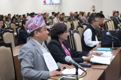असारअघि नै मल, बीउ र कृषि औजार उचित व्यवस्थापन गर्न सांसदहरुको माग    