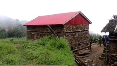 टेम्केमैयुङका दशवटा दलित परिवारलाई सरकारले बनाइदियो घर   