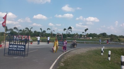 भन्सार कडाइसँगै भद्रपुर बजारमा चहलपहल, नेपाली व्यवसायी खुसी
