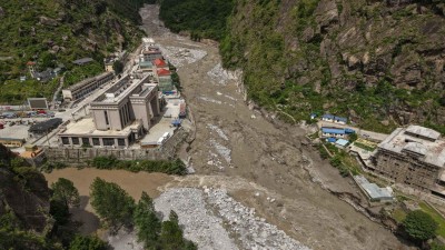 भोटेकोशी बाढी : ४०३ जना पर्यटक सम्पर्कविहीन, कुन देशका कति ?    