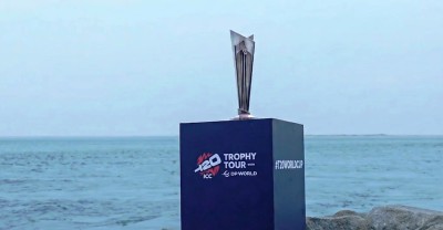 विश्वकपको ट्रफी नेपाल ल्याइने    