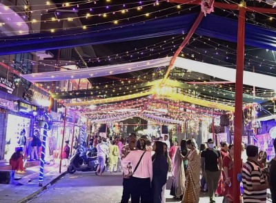 झिलिमिली बत्तीले चम्किएको धरान   