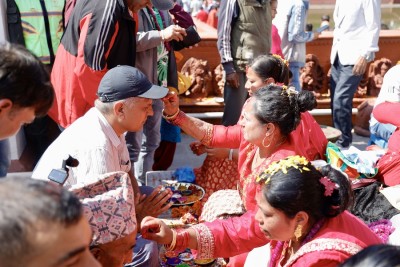 बालगोपालेश्वर मन्दिरमा आज दिदीबहिनी नहुनेहरूले लगाए भाइटीका   