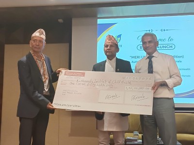 साहित्यकार कोइरालाद्वारा  काठमाण्डू  बाल अस्पताललाई  १ करोड ५० लाख  आर्थिक सहयोग   