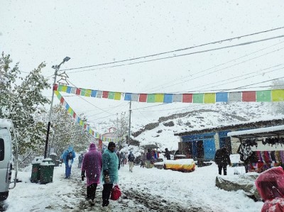 मुस्ताङमा भारी हिमपात   